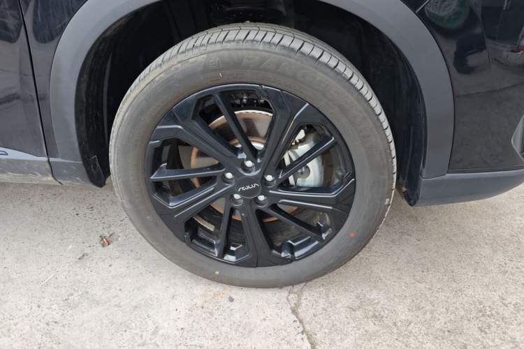 Used Dongfeng Aeolus Huge 2025 Mach Power 1.5T Premium Version Right Front Wheel Hub