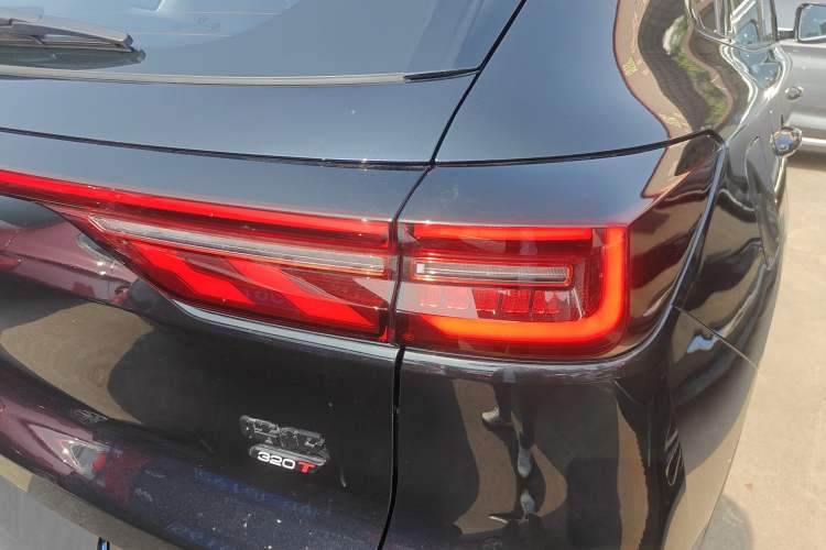 Used Dongfeng Aeolus Huge 2025 Mach Power 1.5T Luxury Version Right Rear Taillight