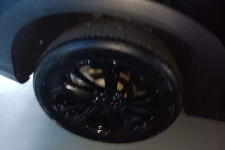 Used Dongfeng Aeolus Huge 2025 Mach Power 1.5T Premium Version Right Rear Wheel Hub