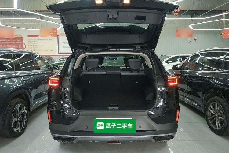 Used Dongfeng Aeolus Huge 2025 Mach Power 1.5T Luxury Version Trunk
