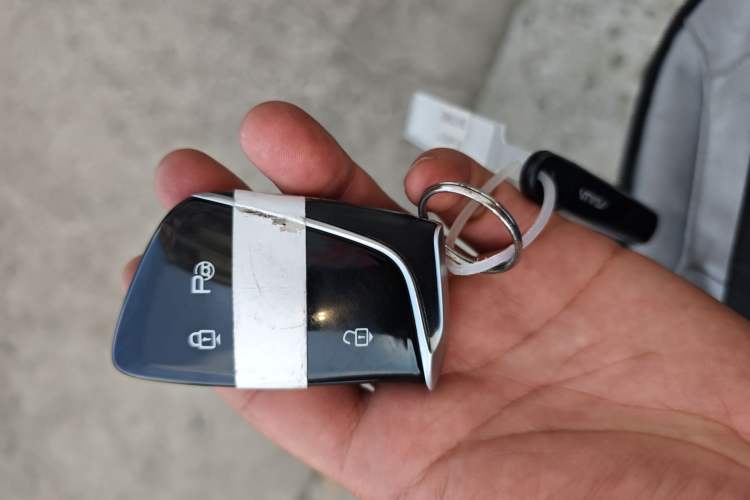 Used Dongfeng Aeolus Huge 2025 Mach Power 1.5T Premium Version Vehicle Key