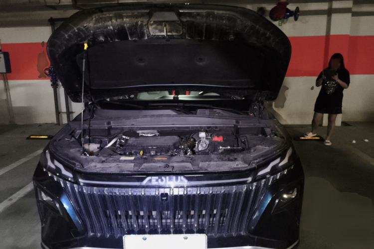 Used Dongfeng Aeolus Huge 2025 Mach Power 1.5T Premium Version Engine Bay
