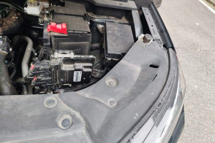 Used Dongfeng Aeolus Huge 2025 Mach Power 1.5T Premium Version Engine Bay Left
