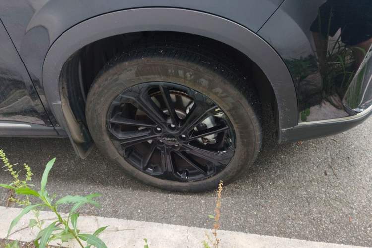 Used Dongfeng Aeolus Huge 2025 Mach Power 1.5T Premium Version Right Front Wheel Hub