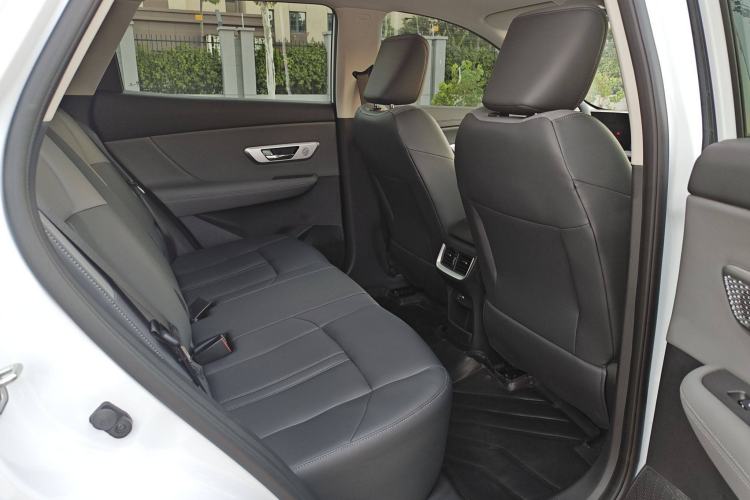 Used Dongfeng Aeolus Huge 2025 Mach Power 1.5T Luxury Version Interior 3