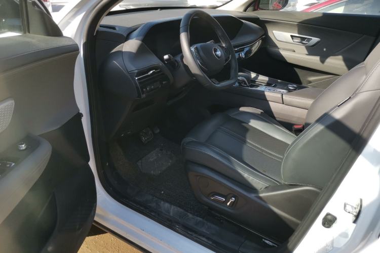 Used Dongfeng Aeolus Huge 2025 Mach Power 1.5T Premium Version Interior 3