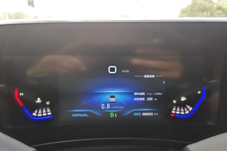 Used Dongfeng Aeolus Huge 2025 Mach Power 1.5T Luxury Version Odometer Close Up