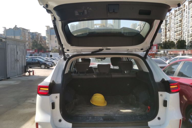 Used Dongfeng Aeolus Huge 2025 Mach Power 1.5T Premium Version Trunk