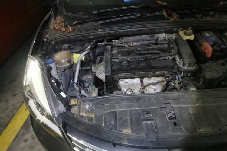 Used Dongfeng Aeolus L60 2015 1.6L Manual New Dynamic Model Engine Bay Right