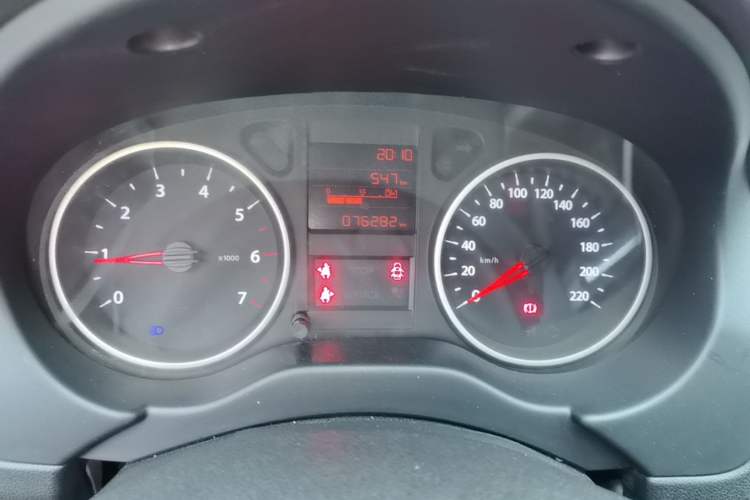 Used Dongfeng Aeolus L60 2015 1.6L Manual New Dynamic Model Instrument Cluster