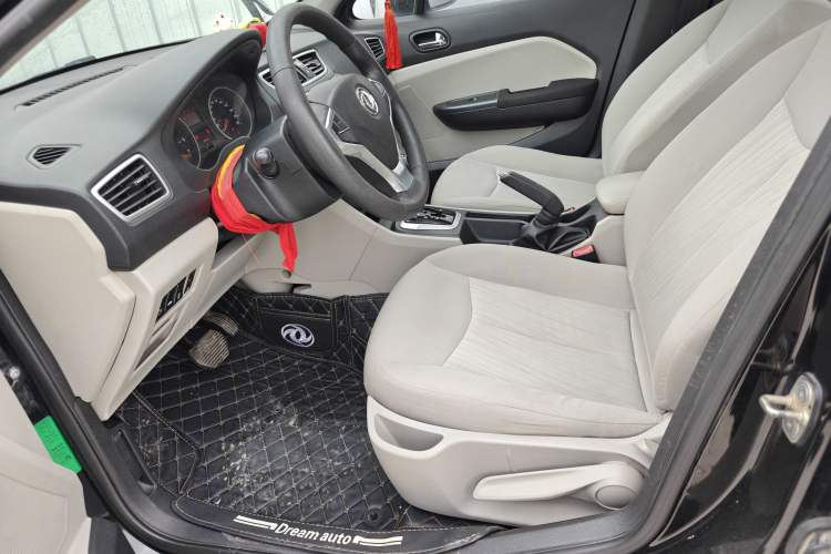 Used Dongfeng Aeolus L60 2015 1.8L Automatic New Enjoyment Model Interior 4