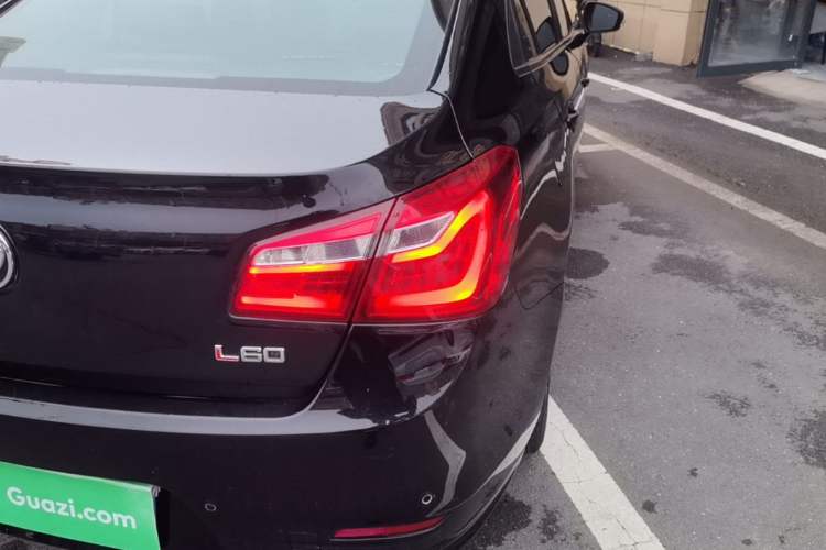 Used Dongfeng Aeolus L60 2015 1.6L Manual New Dynamic Model Right Rear Taillight
