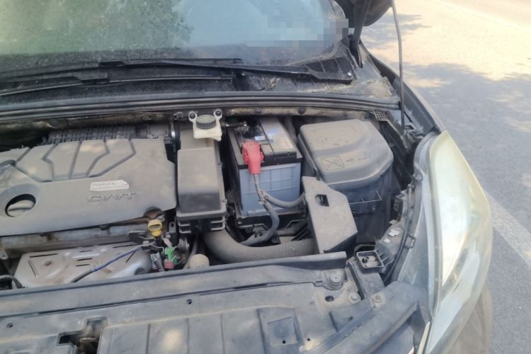 Used Dongfeng Aeolus L60 2015 1.8L Automatic New Enjoyment Model Engine Bay Left