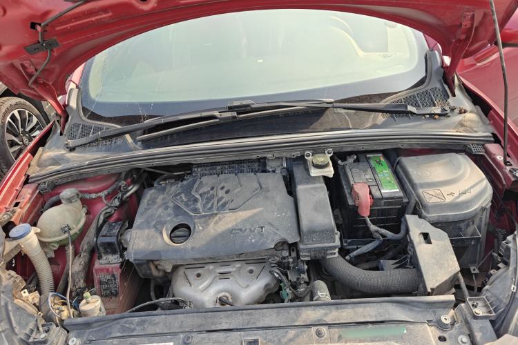 Used Dongfeng Aeolus L60 2015 1.8L Manual New Enjoyment Version Engine Bay
