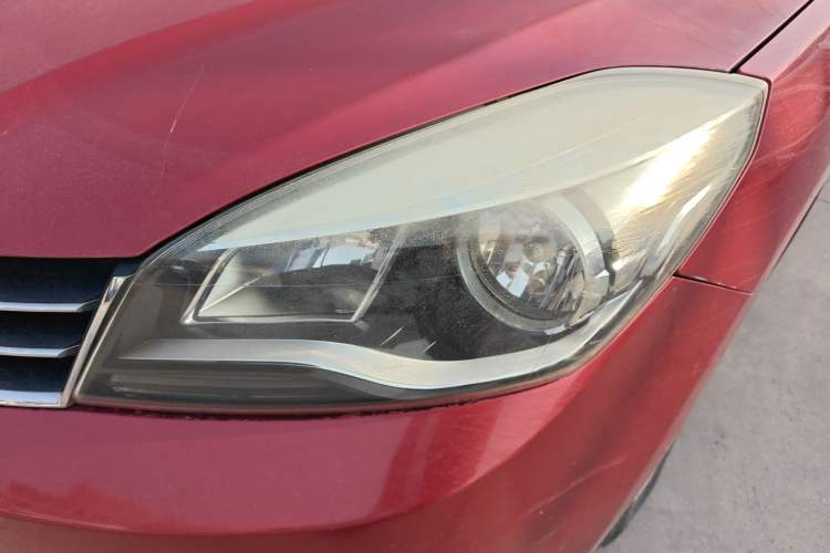 Used Dongfeng Aeolus L60 2015 1.8L Manual New Enjoyment Version Left Front Headlight