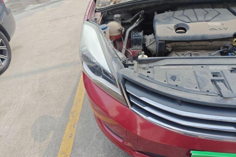 Used Dongfeng Aeolus L60 2015 1.8L Manual New Enjoyment Version Right Front Headlight