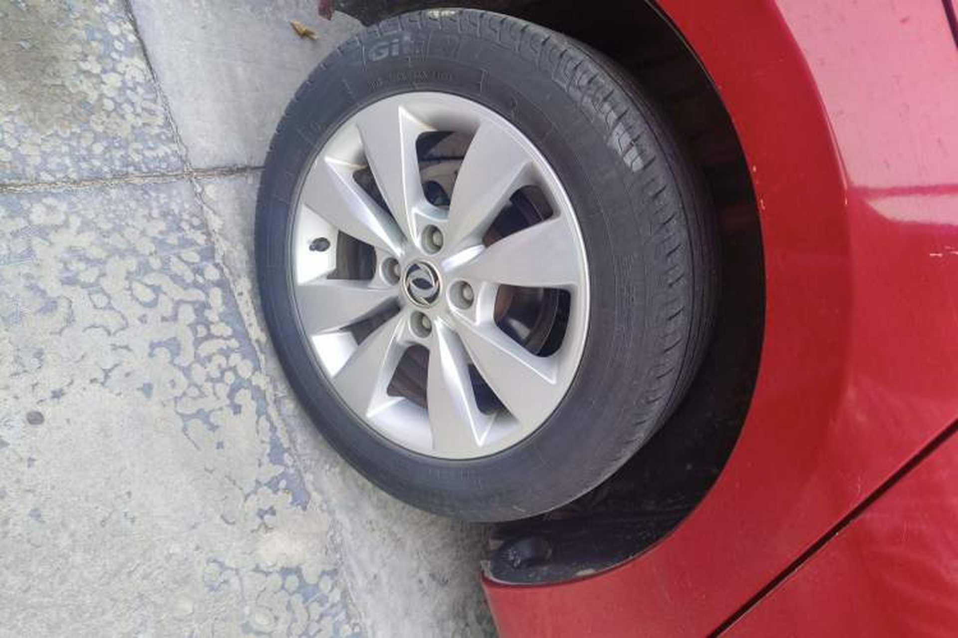 Used Dongfeng Aeolus L60 2015 1.6L Manual New Enjoyment Model Right Rear Wheel Hub