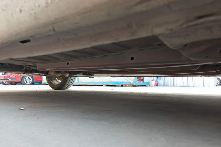 Used Dongfeng Aeolus L60 2015 1.8L Manual New Enjoyment Version Right Side Sill