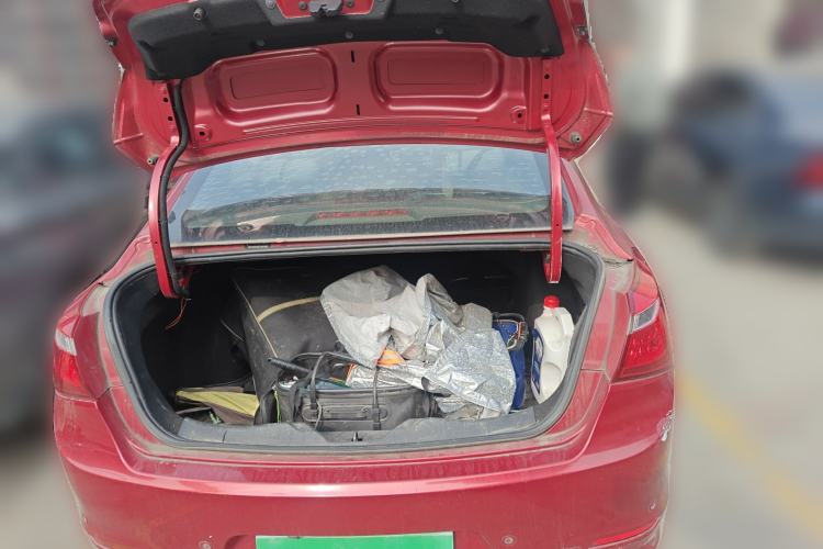 Used Dongfeng Aeolus L60 2015 1.8L Manual New Enjoyment Version Trunk