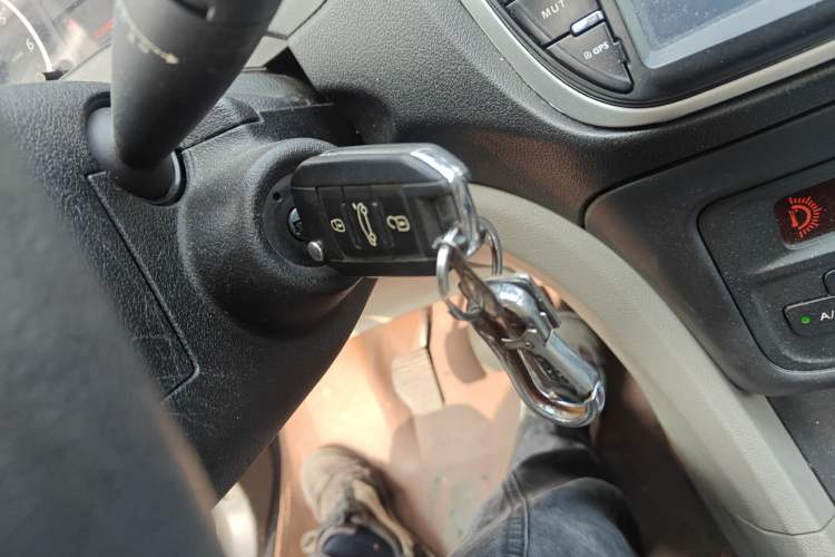 Used Dongfeng Aeolus L60 2015 1.8L Manual New Enjoyment Version Vehicle Key