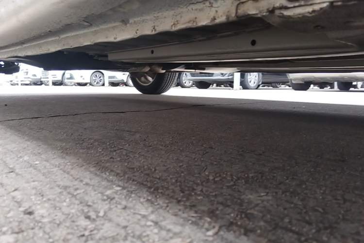 Used Dongfeng Aeolus L60 2015 1.6L Manual New Dynamic Model Chassis Front Right