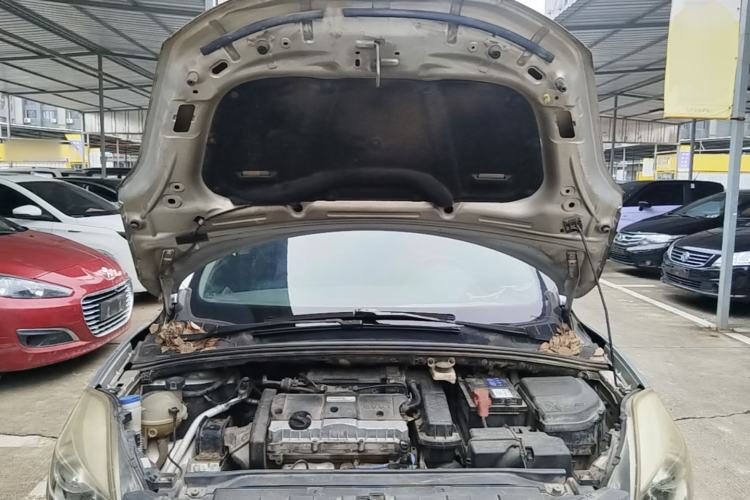 Used Dongfeng Aeolus L60 2015 1.6L Manual New Dynamic Model Engine Bay