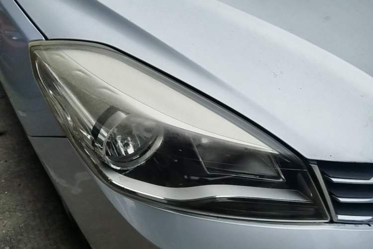 Used Dongfeng Aeolus L60 2015 1.6L Manual New Dynamic Model Right Front Headlight