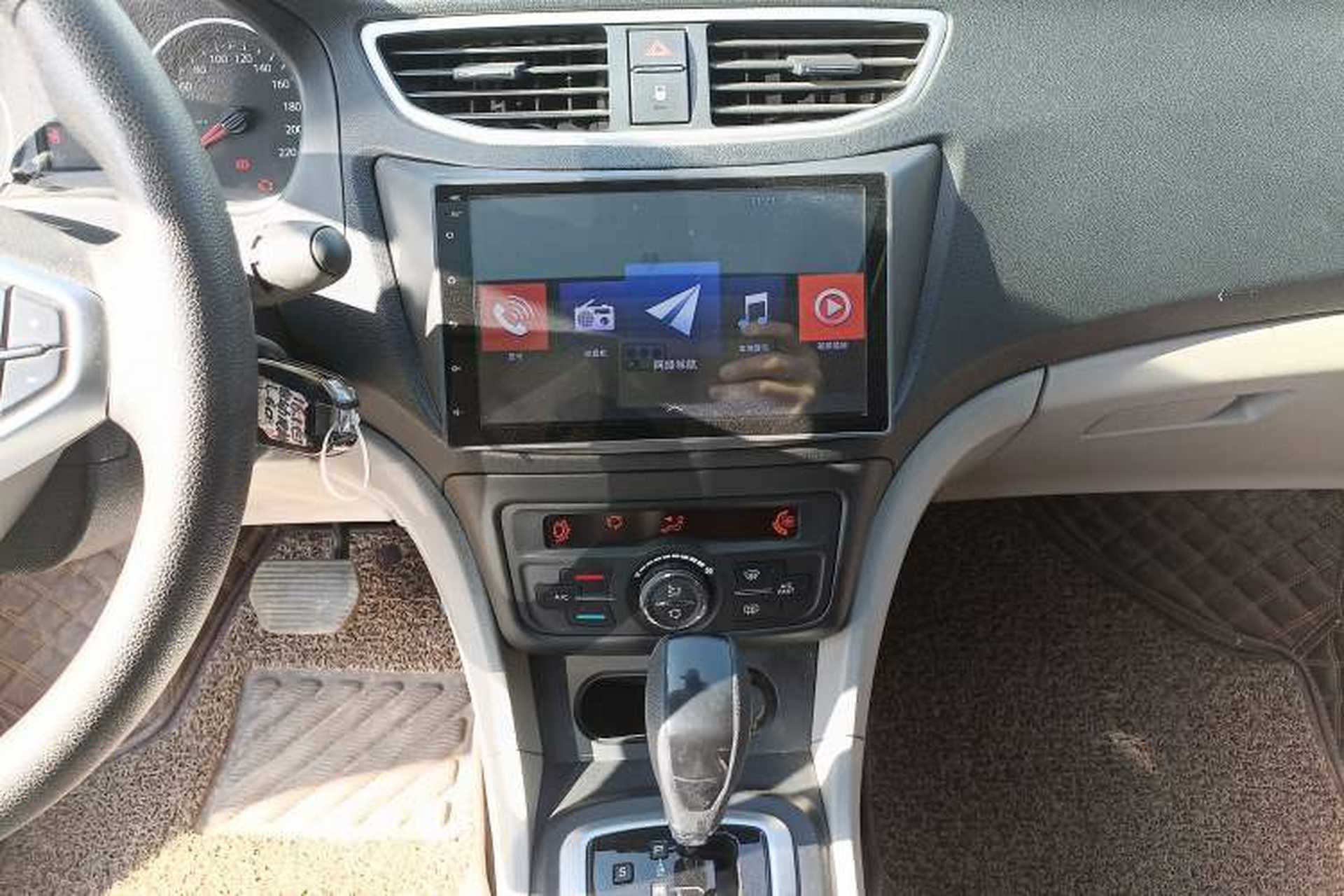 Used Dongfeng Aeolus L60 2015 1.8L Automatic New Enjoyment Model Audio And AC Panel