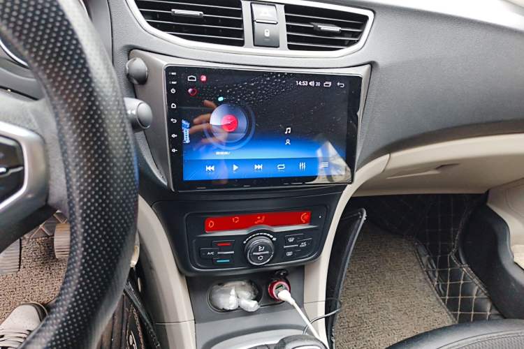 Used Dongfeng Aeolus L60 2015 1.6L Manual New Dynamic Model Audio And AC Panel