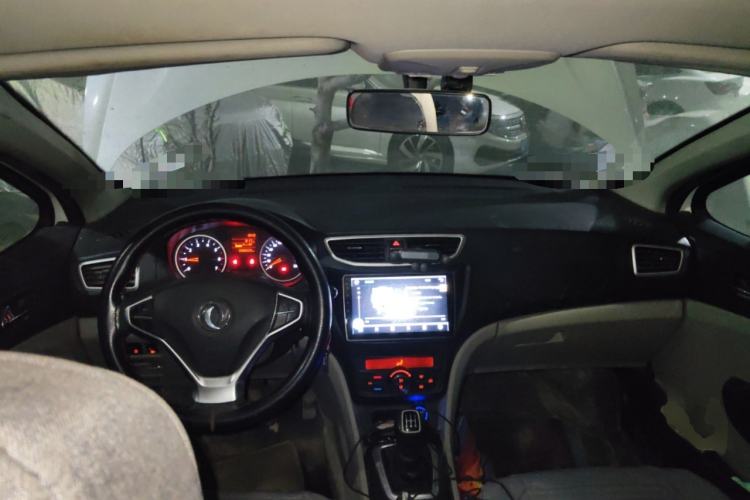 Used Dongfeng Aeolus L60 2015 1.8L Manual New Enjoyment Version Center Console