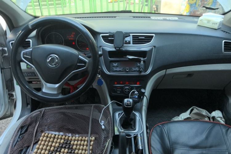Used Dongfeng Aeolus L60 2015 1.8L Manual New Enjoyment Version Center Console