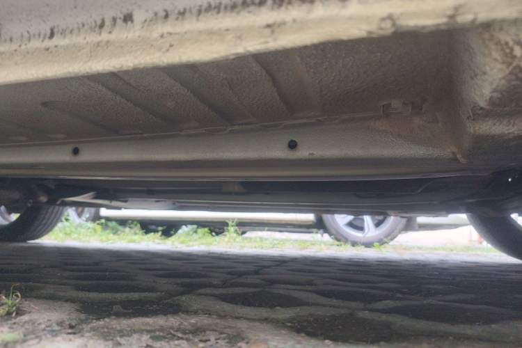 Used Dongfeng Aeolus L60 2015 1.8L Automatic New Rui Model Chassis Front Right