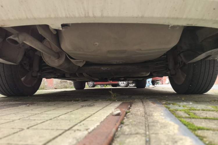 Used Dongfeng Aeolus L60 2015 1.6L Manual New Dynamic Model Chassis Rear