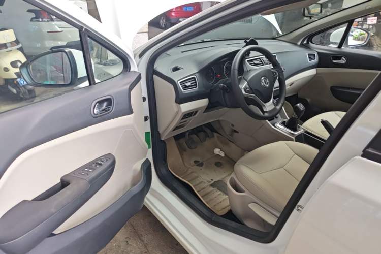 Used Dongfeng Aeolus L60 2015 1.6L Manual New Dynamic Model Driver Seat