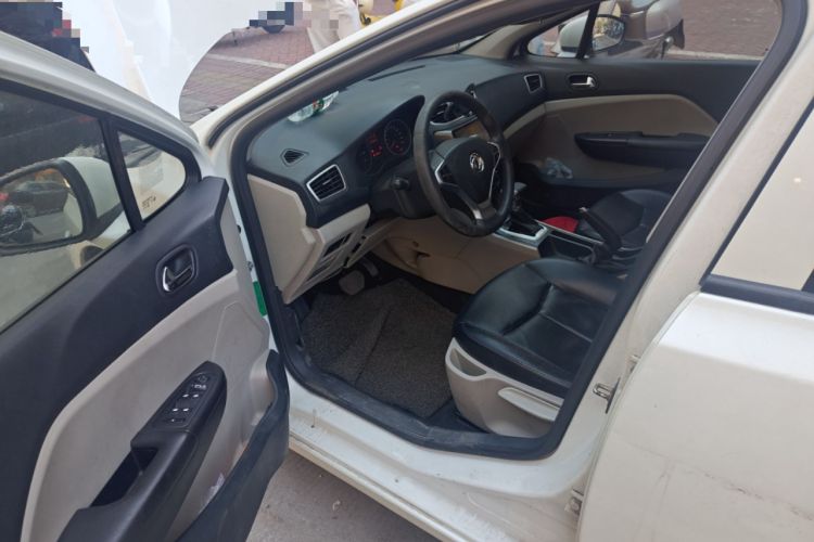 Used Dongfeng Aeolus L60 2015 1.8L Automatic New Enjoyment Model Driver Seat
