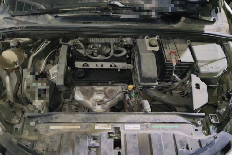Used Dongfeng Aeolus L60 2015 1.8L Manual New Enjoyment Version Engine Bay