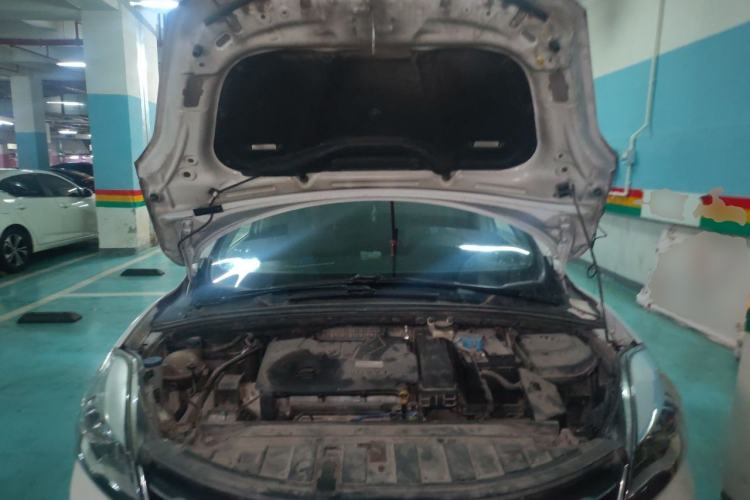 Used Dongfeng Aeolus L60 2015 1.8L Automatic New Enjoyment Model Engine Bay