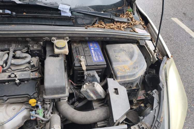 Used Dongfeng Aeolus L60 2015 1.8L Manual New Enjoyment Version Engine Bay Left