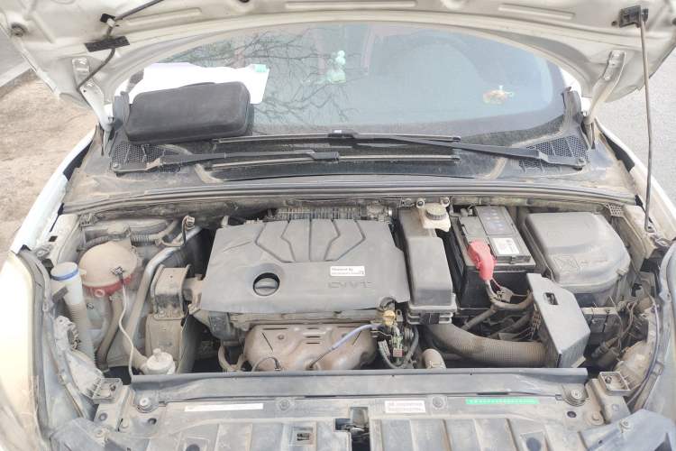 Used Dongfeng Aeolus L60 2015 1.8L Manual New Enjoyment Version Engine Bay