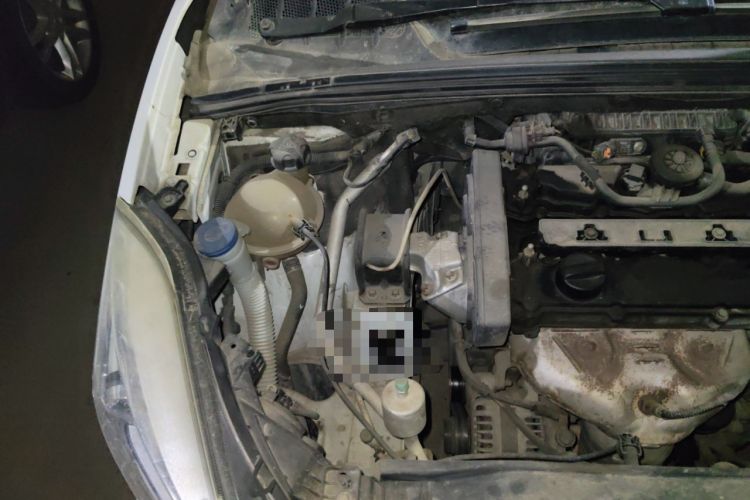 Used Dongfeng Aeolus L60 2015 1.8L Manual New Enjoyment Version Engine Bay Right
