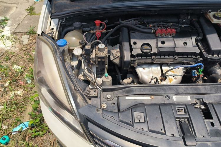 Used Dongfeng Aeolus L60 2015 1.6L Manual New Dynamic Model Engine Bay Right