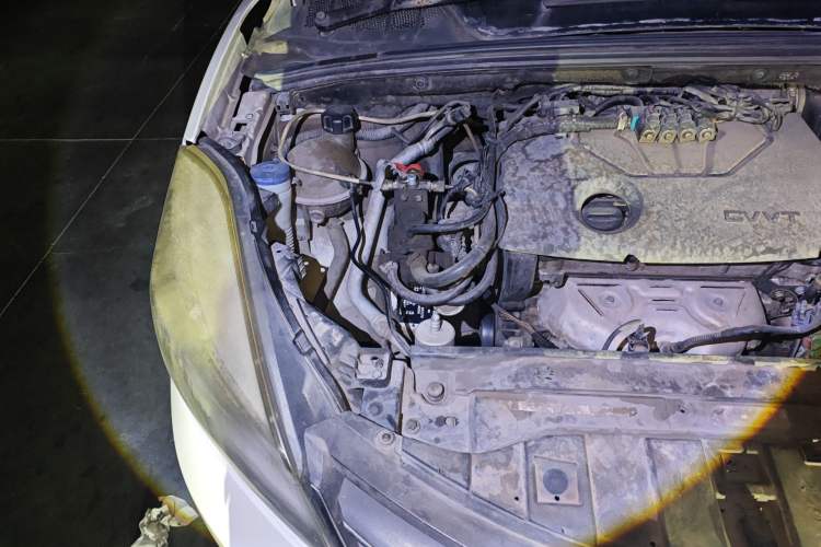 Used Dongfeng Aeolus L60 2015 1.8L Automatic New Enjoyment Model Engine Bay Right