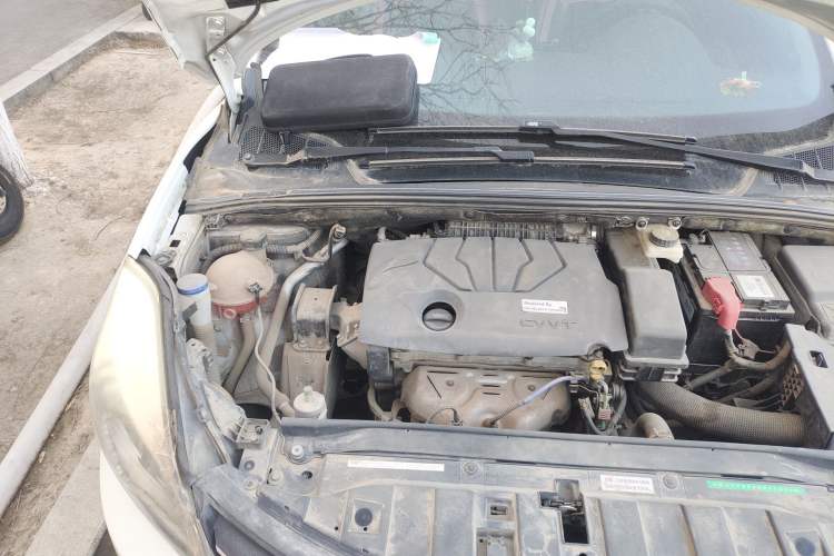 Used Dongfeng Aeolus L60 2015 1.8L Manual New Enjoyment Version Engine Bay Right
