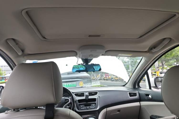 Used Dongfeng Aeolus L60 2015 1.8L Automatic New Enjoyment Model Headliner