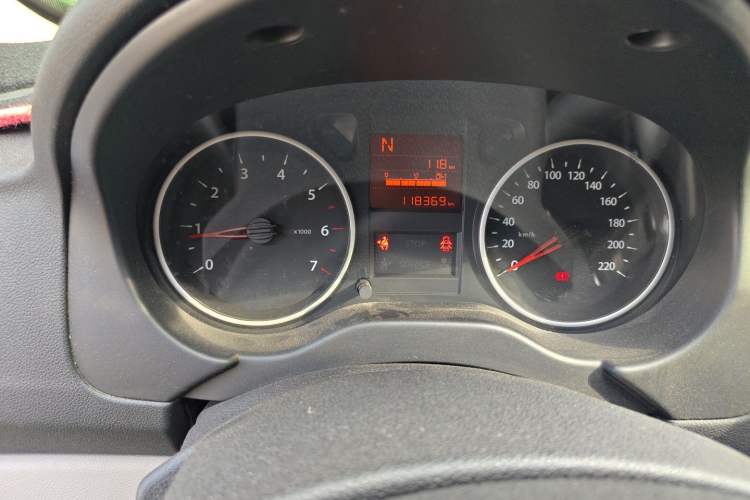 Used Dongfeng Aeolus L60 2015 1.8L Automatic New Enjoyment Model Instrument Cluster
