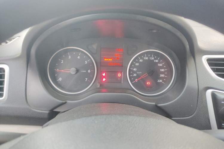 Used Dongfeng Aeolus L60 2015 1.8L Manual New Enjoyment Version Instrument Cluster