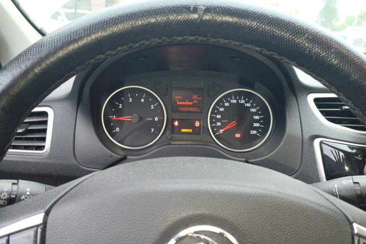 Used Dongfeng Aeolus L60 2015 1.6L Manual New Enjoyment Model Instrument Cluster