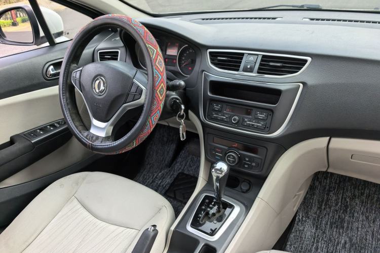 Used Dongfeng Aeolus L60 2015 1.8L Automatic New Enjoyment Model Interior 1