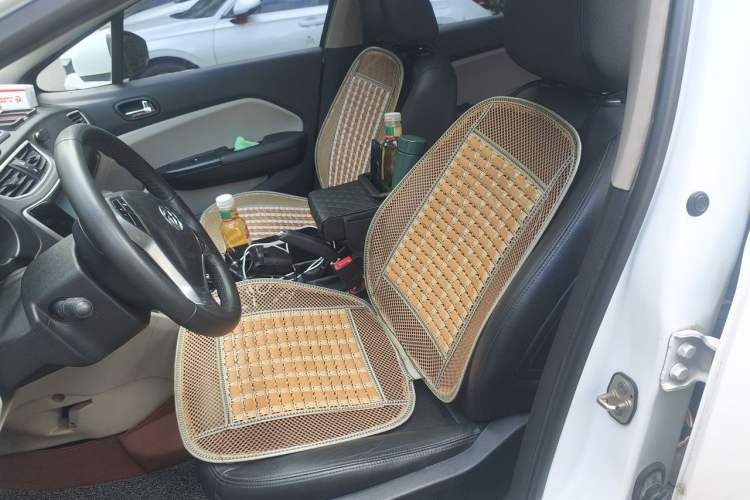 Used Dongfeng Aeolus L60 2015 1.8L Automatic New Rui Model Left Front Seat