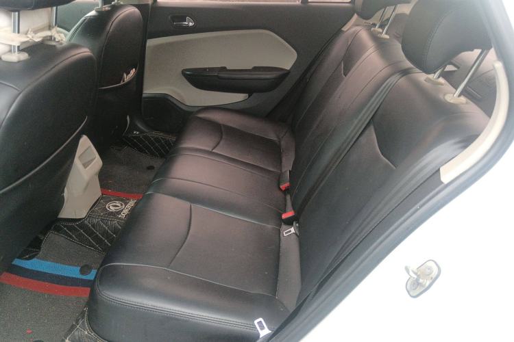 Used Dongfeng Aeolus L60 2015 1.8L Automatic New Enjoyment Model Left Rear Seat
